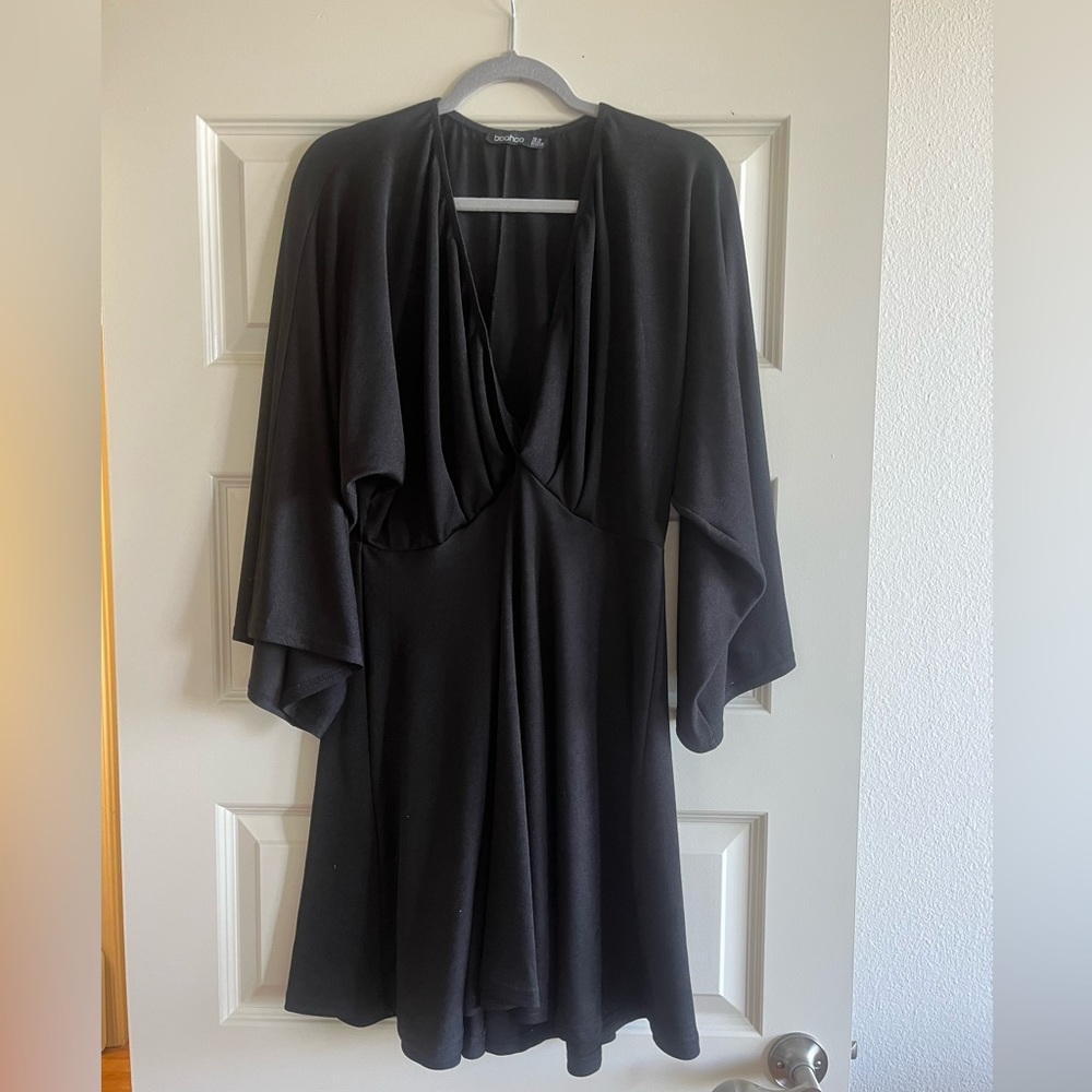Boohoo Black Mini Dress Deep V batwing sleeves